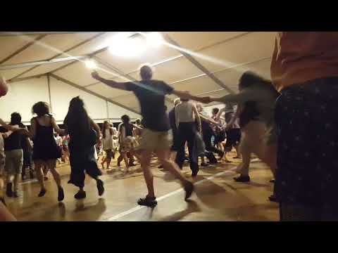 Gran Bal trad 2024, Vialfrè, session nel prato, savila sabela loza, con i Barbapedana