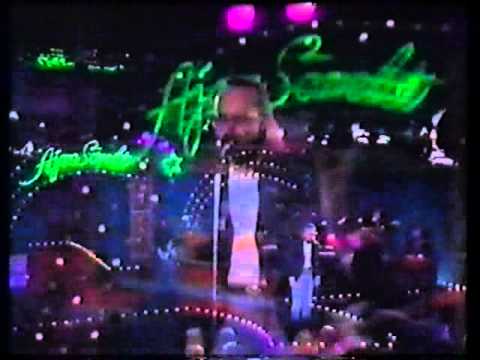 Topi Sorsakoski & Esa Pulliainen + studio orkesteri   Tuuli tuo, tuuli vie   Maailma ilman rakkautta   Olet rakkain