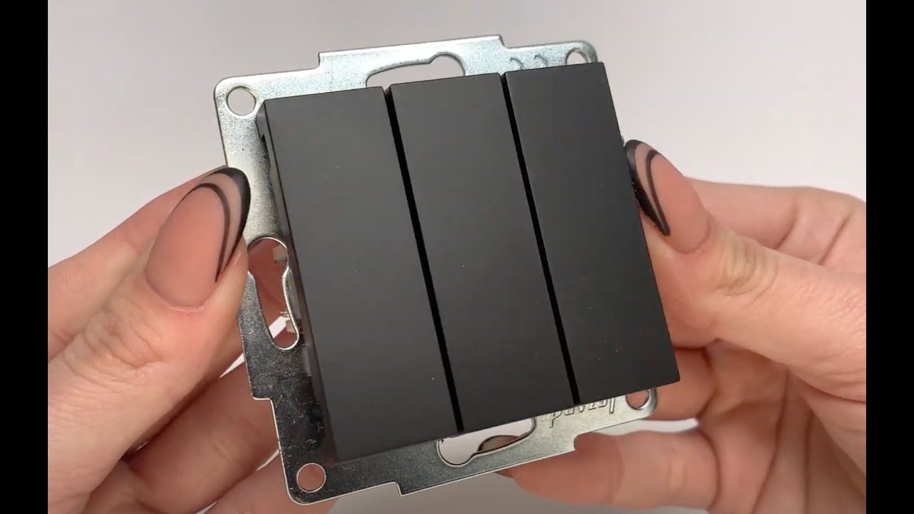 Выключатель трехклавишный LEZARD Vesna черный 742-4288-109