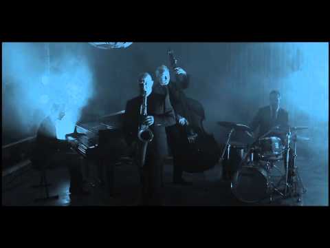 Ben van den Dungen - Shuffle de buffle ( Official video )