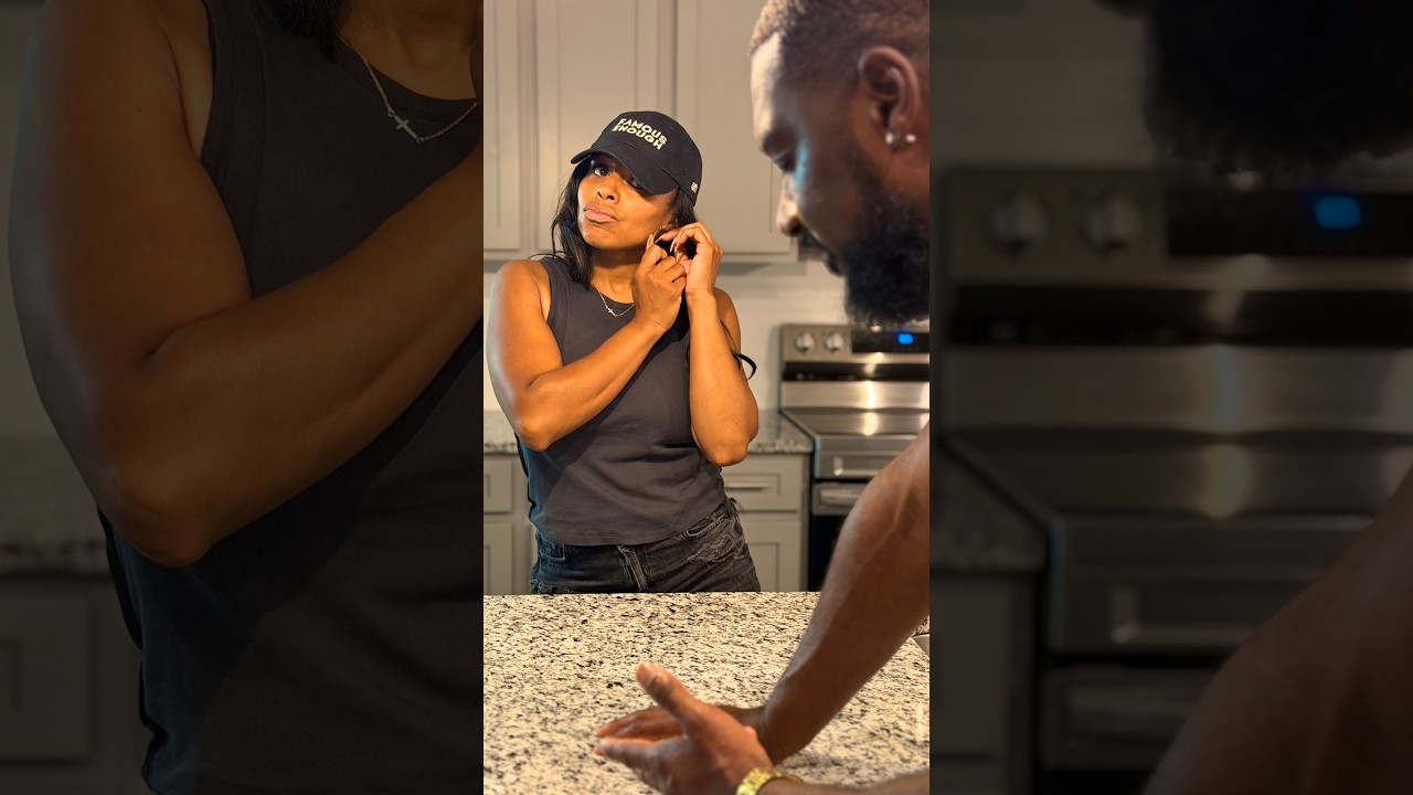 When Darren tells Keisha about Lesa being mad about the house!