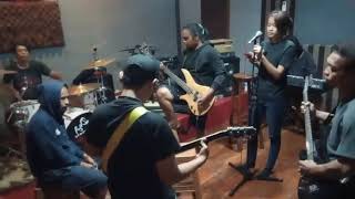 Download lagu #metal #cover #gothic COVER 'RATAPAN DUKA - HELLZIGURATH' WITH FEMALE Vocal MetaforA mp3