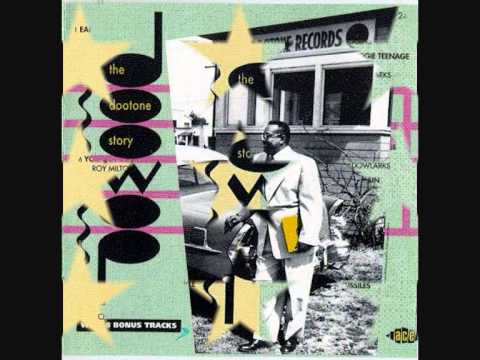 The Crescendos - Ding A Ling (1956)