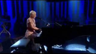 Annie Lennox 12.05.2009 - Little Bird (Later with Jools Holland) HQ