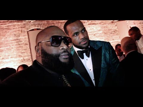 Rick Ross, Lebron James & The Legendary Roots Crew perform #FWMYKIGI at GQ party (All Star Weekend)