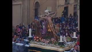 preview picture of video 'TRAPANI.Uscita Processione dei Misteri 2006 dal 13° al 15° Gruppo'