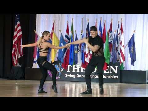 2017 Showcase - Benji Schimmer & Nicole Clonch - The Open