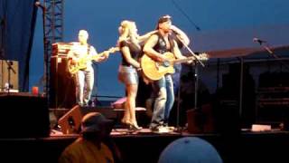 Trailer Choir - Rockin&#39; the Beer Gut