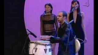 Jennifer Lopez - Ain&#39;t It Funny [Live Luuk 2001]