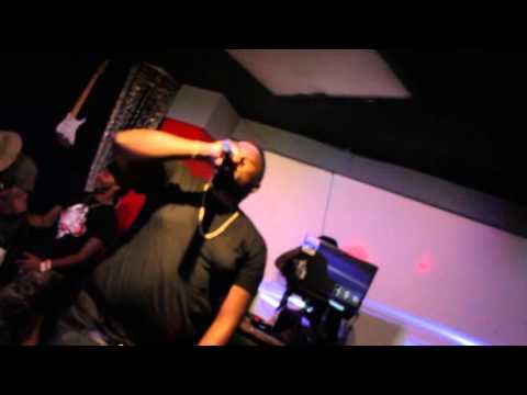 FIB: D.Fresh Performing Smash Hit "Shake It" @ MTV Lounge in ATL (A3C Conference)