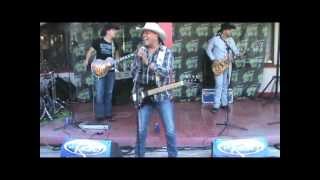 &quot; Naila &quot; Bronco  El Gigante De America,  En Vivo