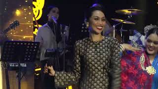 Download lagu Dayang Nurfaizah dengan lagu Umpan Jinak Di Air Tenang mp3