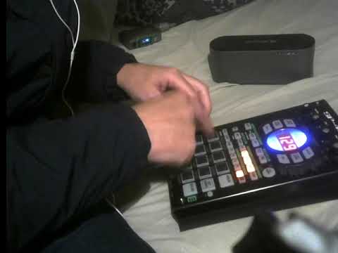 Queen we will rock you vs janis joplin sp-404A messabout