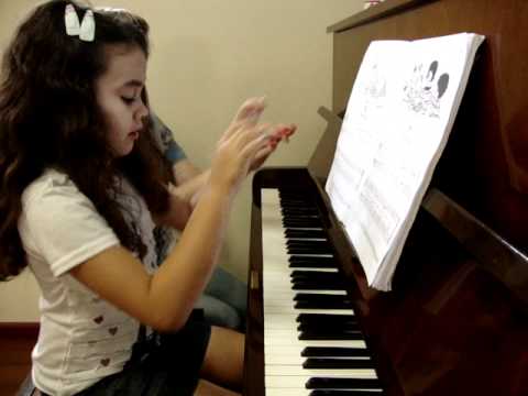 BIDELLATI-C.E.M- Yasmim - "Na Praia" - 11/2011