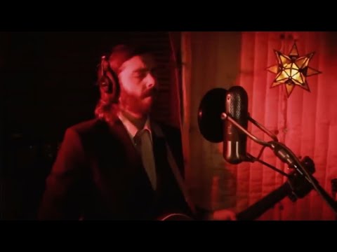 Lord Huron - Love Like Ghosts (Alive From Whispering Pines)