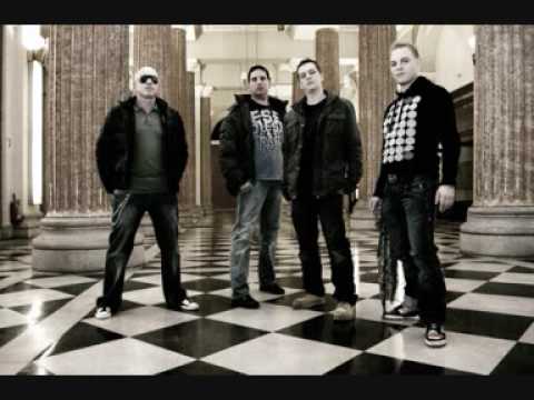 sonic palms - on the beach