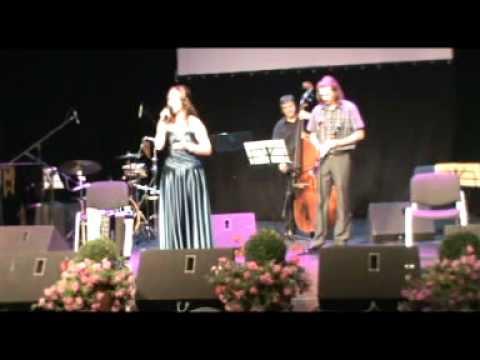 Ivana Majcan - FALA NONA (6. festival čakavske šansone - ČANSONFEST 2010)