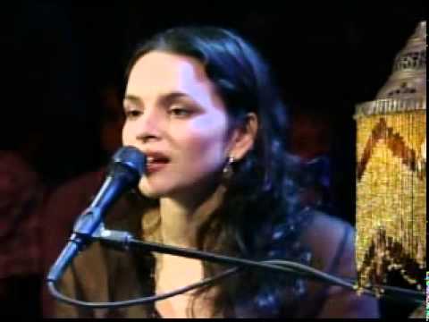 A+++ Norah Jones Help Me Make It Through The Night Slow