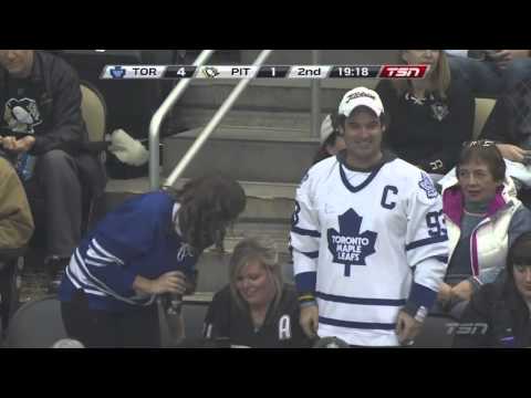 Kessel 4-1 Goal - Maple Leafs @ Penguins (Nov 27, 2013)