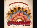 The Supremes & The Four Tops - Love the one you're with