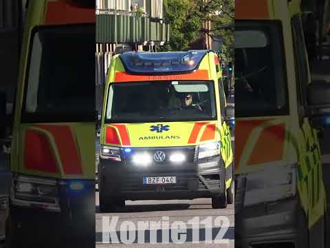 #Ambulans 3 64 9190 i utryckning prio 1 #Helsingborg #throwbacktuesday #ambulance #rettungswagen