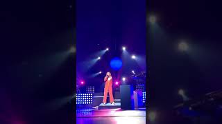 Gloria chante &quot;Alright&quot; de Jain - au zénith d&#39;Amiens Métropole  02/02/2019