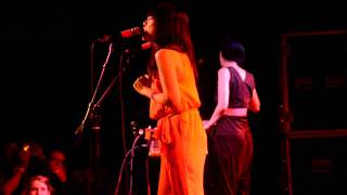 Cibo Matto — &quot;Know Your Chicken&quot; and end of set