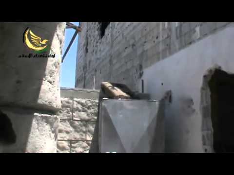 تمشيط الأبنية في مدينة داريا في محافظة ريف دمشق بعد السيطرة علهيا من قبل لواء سعد بن أبي وقاص