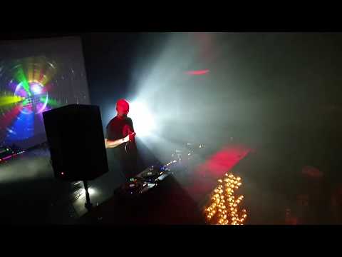 Ben Liebrand on the Mic. in De Meester Almere 12 April 2019 reclame voor RADIO10