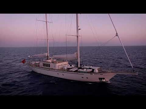 White Island by Aegean Yacht: A 39-Meter Classic Motorsailer–A Blend of Elegance and Sophistication
