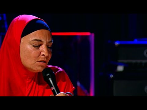 Sinead O'Connor 'Rainy Night in Soho' | The Late Late Show | RTÉ One