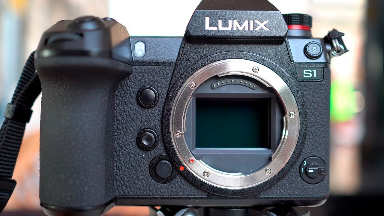 Panasonic Lumix DC-S1R