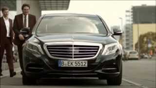 preview picture of video 'Flughafentransfer | Chauffeurservice | Limousinenservice'