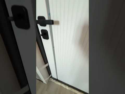 Входная дверь