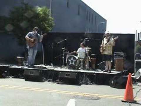 Johnny B and the Gravediggers - LIVE - 6 Degrees
