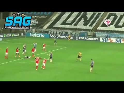 JOGADOR É EXPULSO NARRAÇÃO ANDRÉ HENING