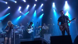 Modest Mouse - Dark Center of the Universe live @ The Paramount 2015 (Seattle)