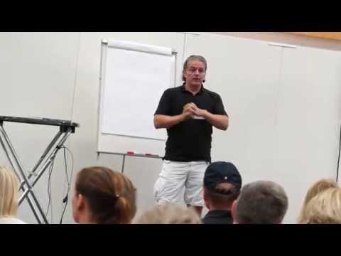 Fredrik Paulun föreläser om mat för presation