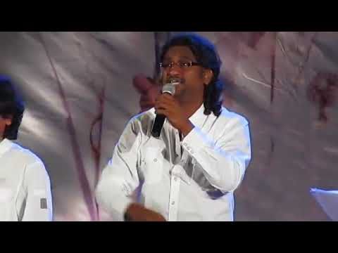 Ajay Gogavale singing Bhajan Bagh Ughaduni daar at music launch of Marathi film Bharatiya