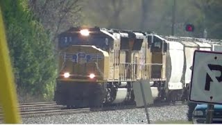 preview picture of video 'Norfolk Southern 67M WB w/ UP & Cool Crew! Lithia Springs,Ga 04-04-2015©'