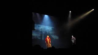 The Bishop/Valjean&#39;s Soliloquy - Colm Wilkinson and Ramin Karimloo (Les Misérables)