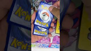 Chaos rising #collectiblecards #pokemon #pokemonchannel #pokemoncards #pokemonfandom #pokemontcg ♥️