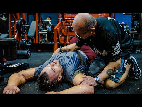 Old School Bodybuilder zerstört IFBB Pro Newcomer - Teil 2