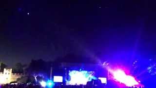 Manic Street Preachers - A Design For Life (with fireworks, live) @ Cardiff Castle, 6/05/15