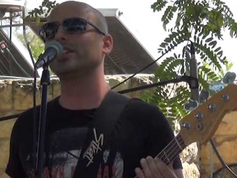 Gvulot - Lo Yaazor live in Beit Guvrin