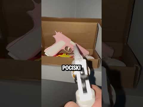 Zabawkowy rewolwer z efektem antystresowym #zabawka #fakegun #toys #pomysłnaprezent