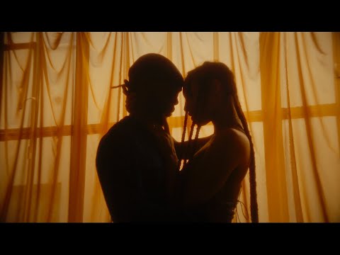 MadeInParis - Baby (feat. Squidji)