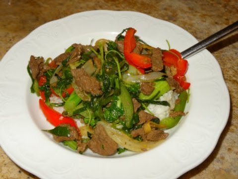 Pad Krapow Recipe - Thai Beef and Pepper Dish