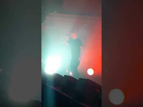 Capital Bra Na Na Na live