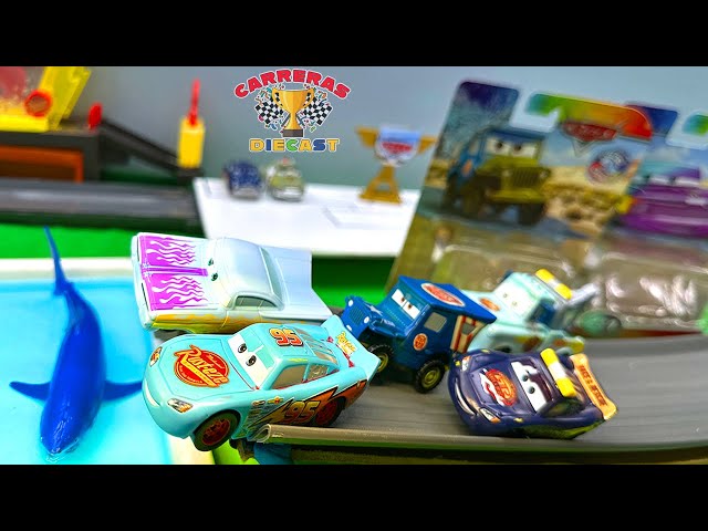 Vídeo relacionado con Mattel Disney Pixar Cars Túnel de lavado con cambio de color Conjunto de juego con vehículo de juguete Rayo McQueen con cambio de color, 50,8cm, se conecta con otros conjuntos, JBM70